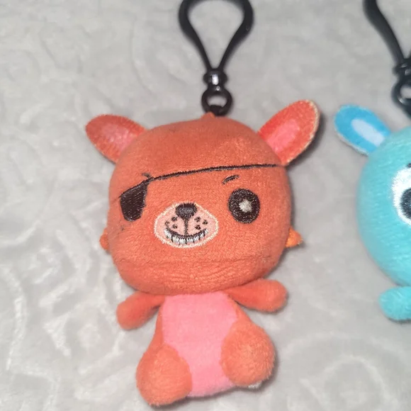 FIVE NIGHTS AT FREDDY'S Funko Blind Bag Keychains Bonnie & Foxy Set of 2 - Picture 5 of 6